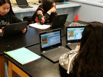 Rio Tierra students participating in the Hour of Code